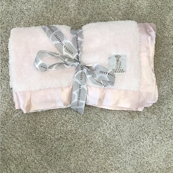Little Giraffe Other - ‼️SOLD‼️ LITTLE GIRAFFE Chenille Pink Blanket 💕🆕